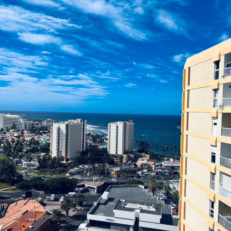 Se alquila Apartamento en Playa de las Américas – zona las Verónicas.