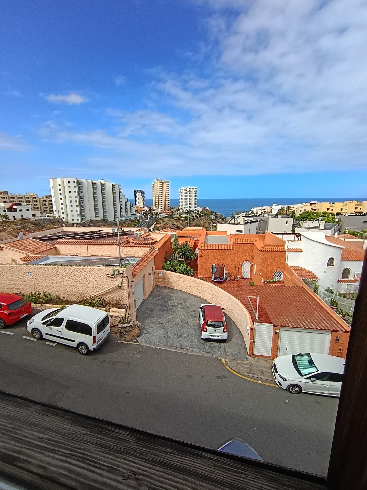 1 Se alquila apartamento en Playa Paraiso.