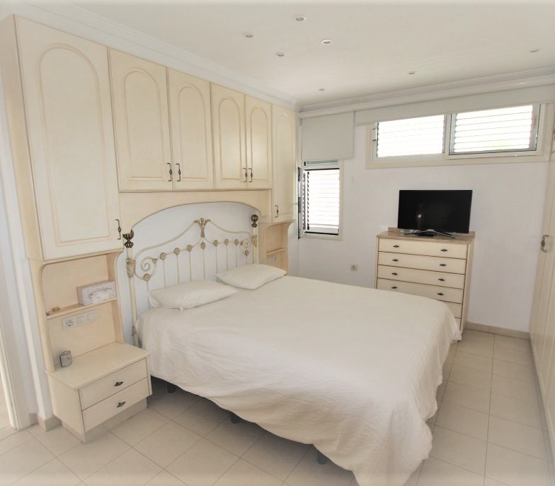 Se vende Apartamento en la zona Puerto Colón, San Eugenio Bajo!