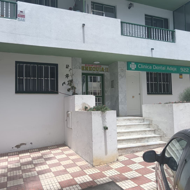 Se vende Garaje cerrado en Adeje