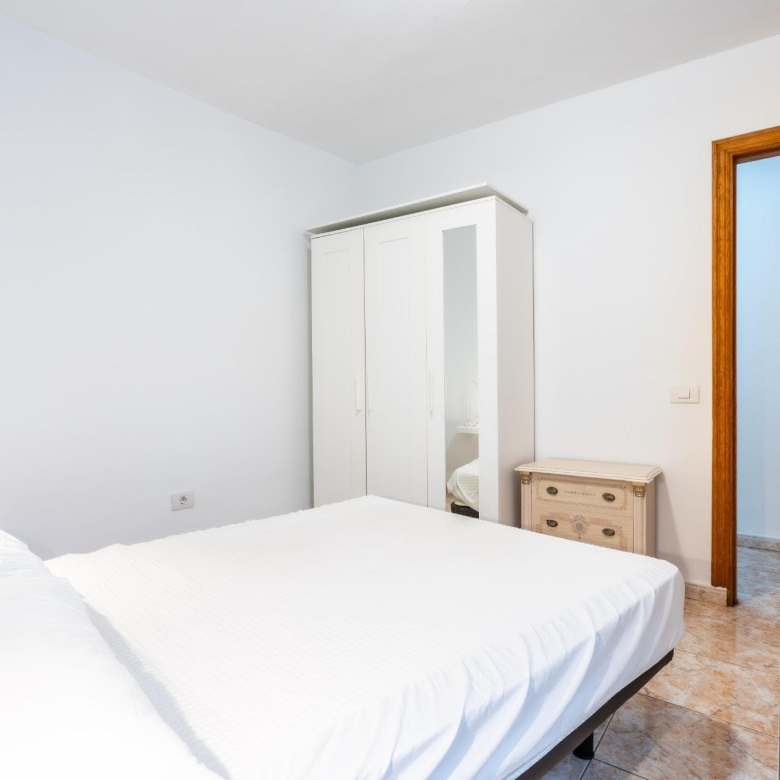 Se vende piso en los Cristianos al lado de la playa de las Vistas