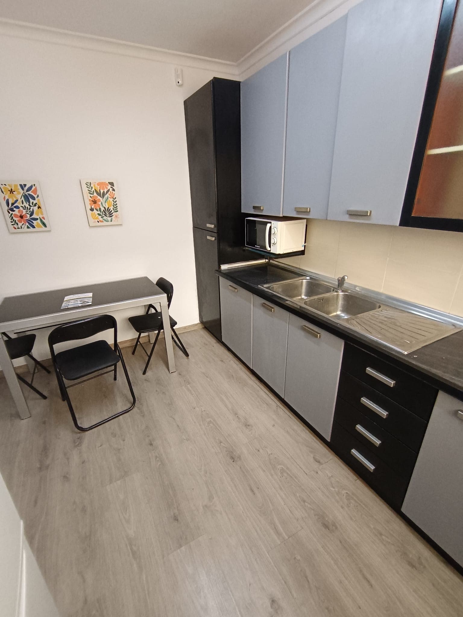 722e9e2f-3e37-4c5b-beaf-8ec89f79bd0d Se alquila apartamento en Playa Paraiso.