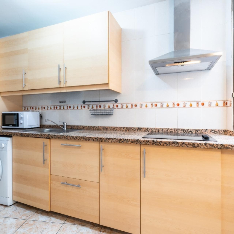Se vende piso en los Cristianos al lado de la playa de las Vistas