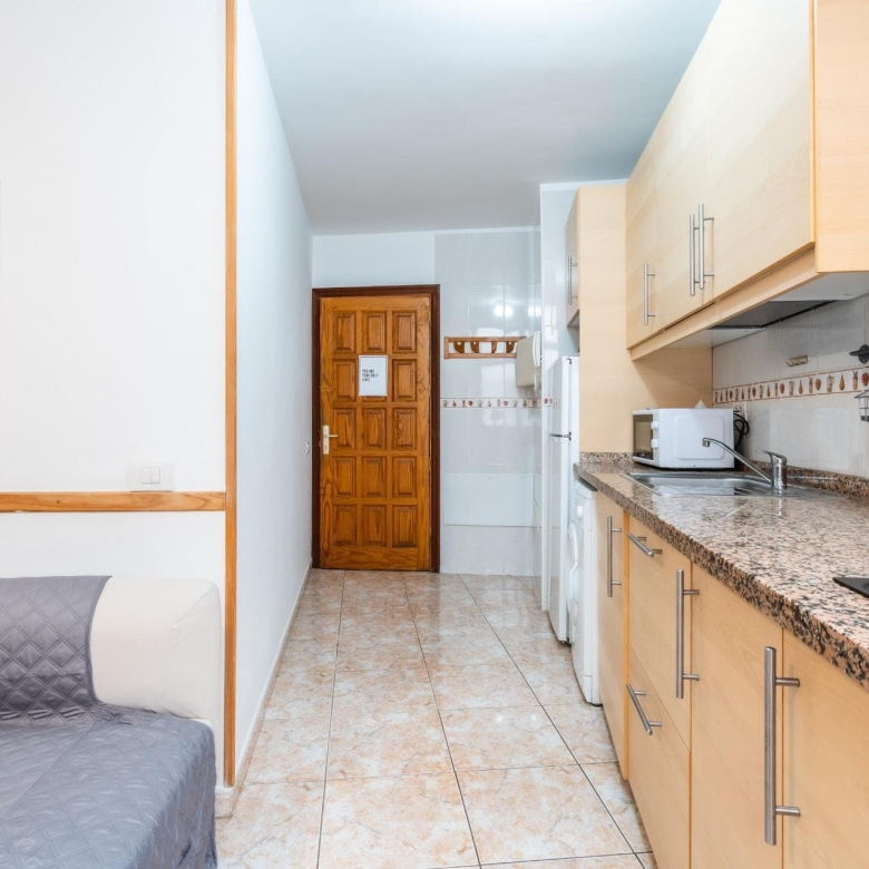 Se vende piso en los Cristianos al lado de la playa de las Vistas