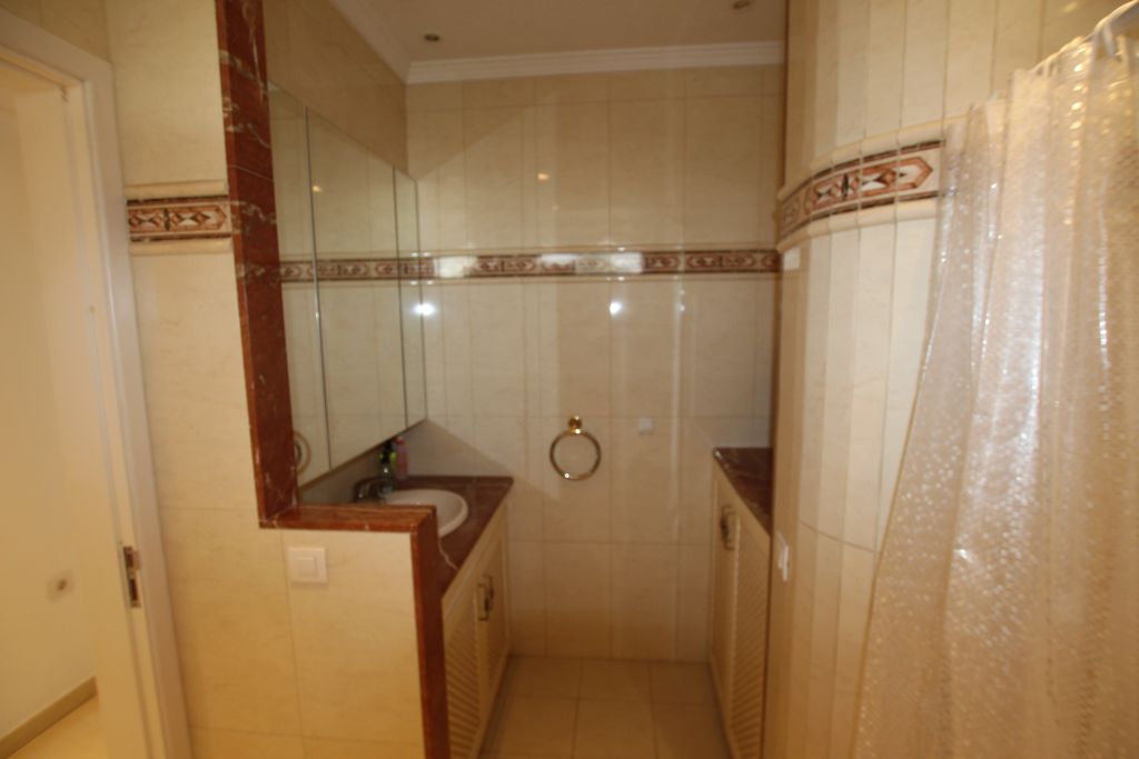 Se vende Apartamento en la zona Puerto Colón, San Eugenio Bajo!