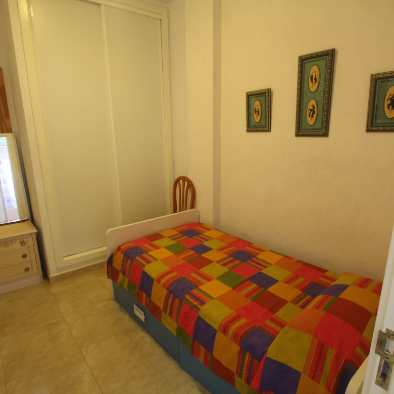 Se vende Piso en Cabo Blanco piso de 2 habitaciones vistas al mar