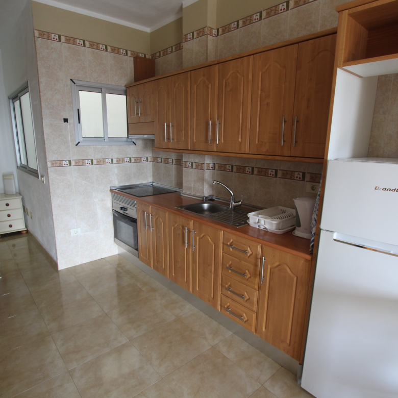 Se vende Piso en Cabo Blanco piso de 2 habitaciones vistas al mar
