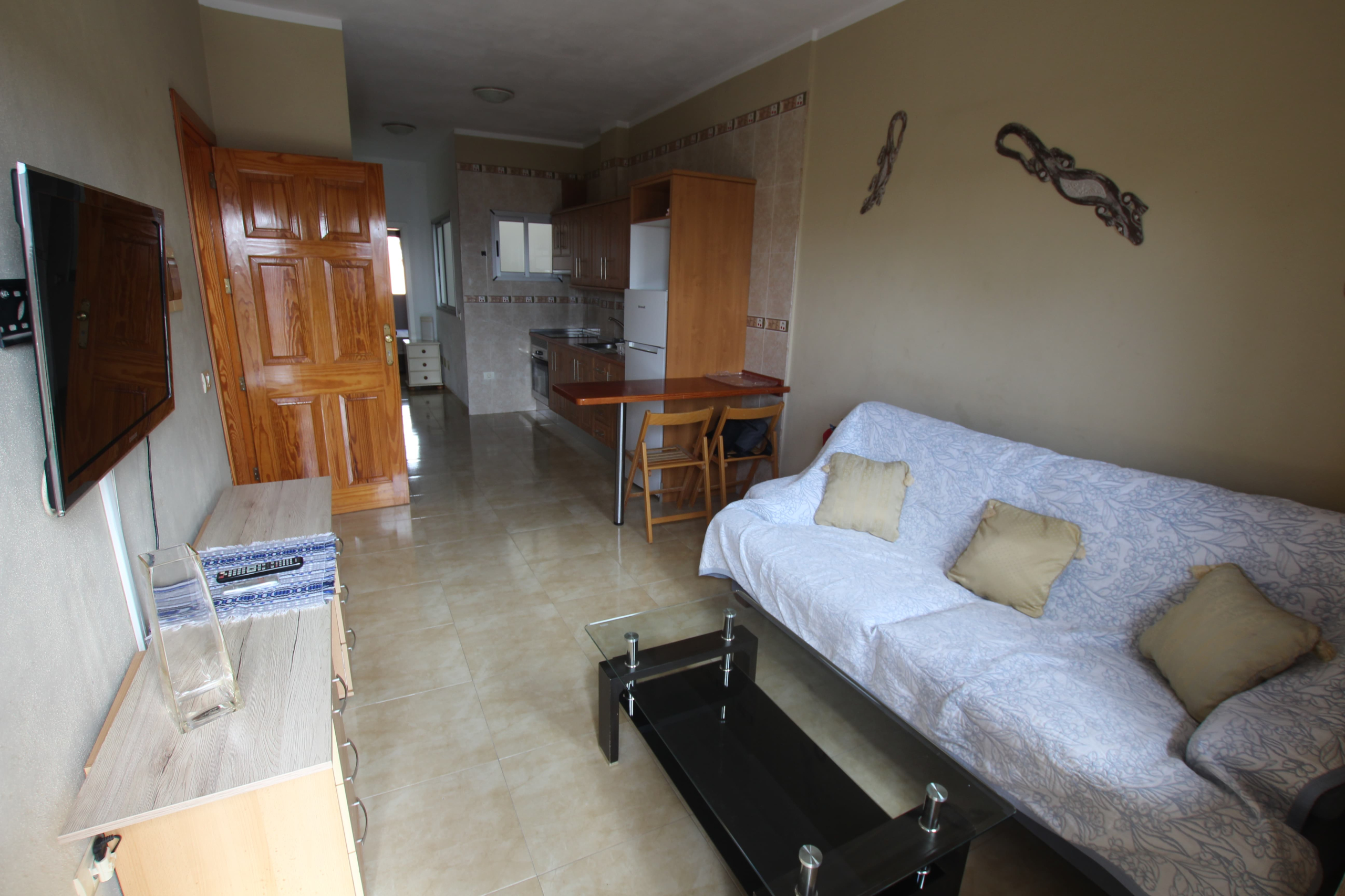 Se vende Piso en Cabo Blanco piso de 2 habitaciones vistas al mar