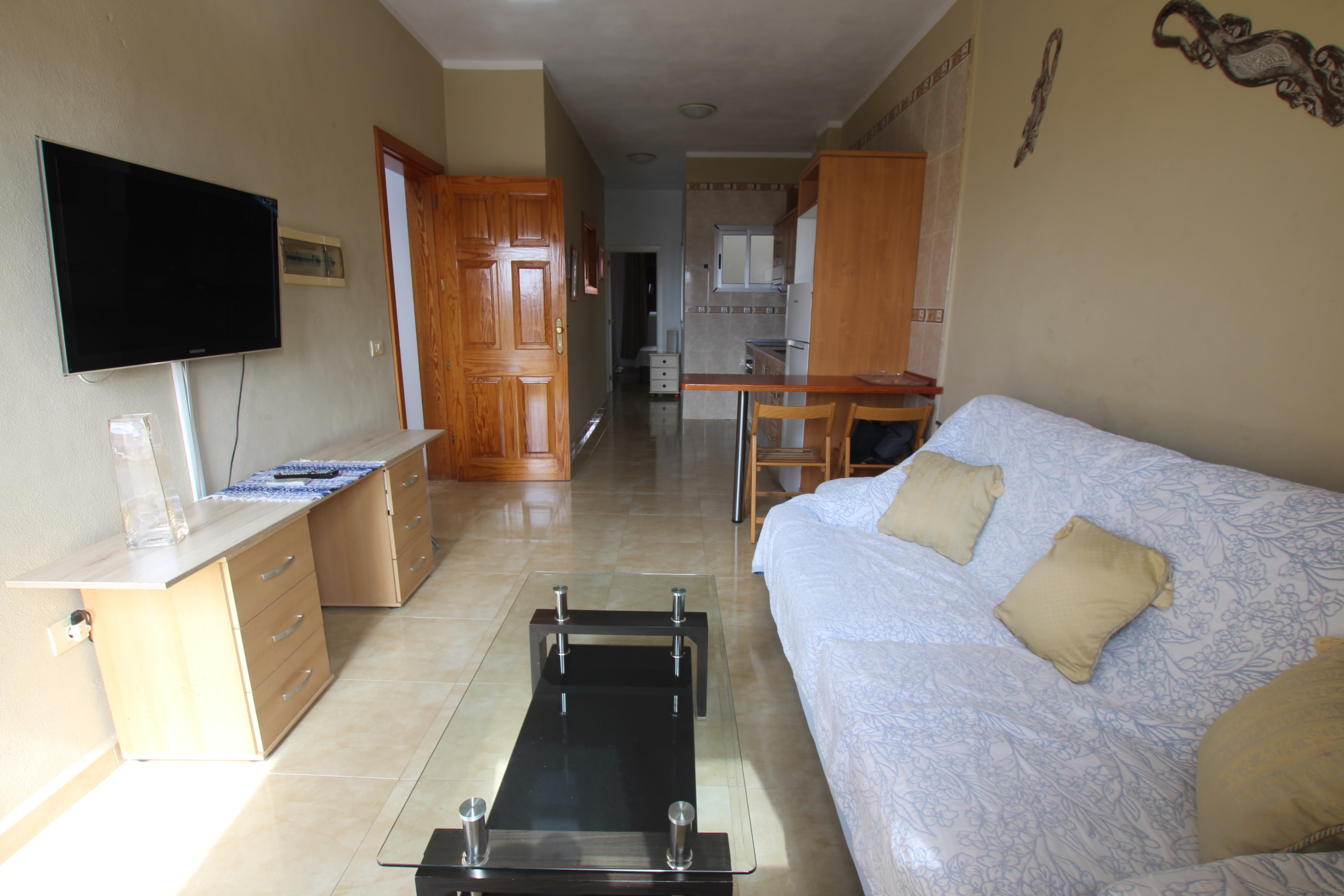 Se vende Piso en Cabo Blanco piso de 2 habitaciones vistas al mar