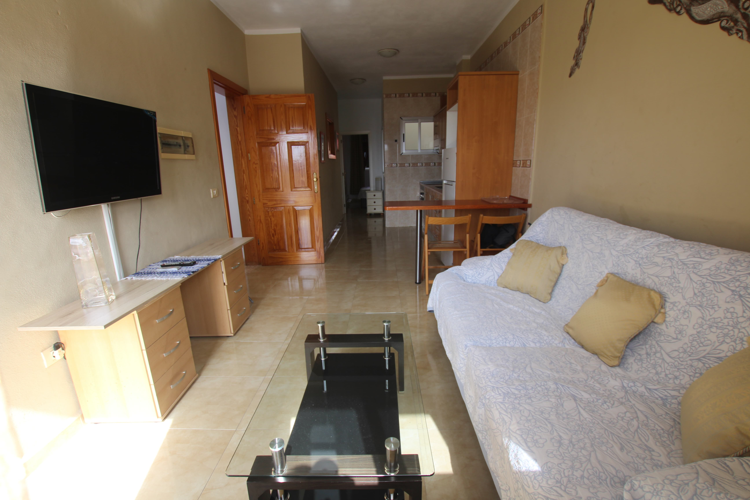 Se vende Piso en Cabo Blanco piso de 2 habitaciones vistas al mar